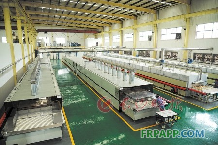 圖為長遠鋰科新擴建的生產(chǎn)線。長沙晚報通訊員 周秋燕 攝
